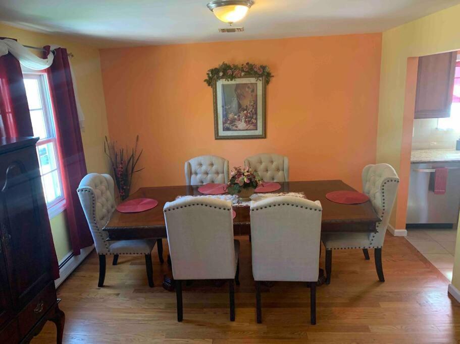 Family 3-Bedroom Home Ελίζαμπεθ Εξωτερικό φωτογραφία